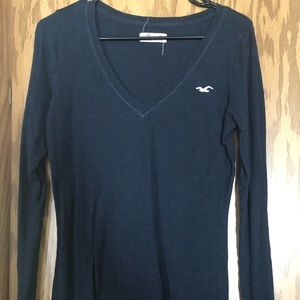 Navy colored Hollister - medium